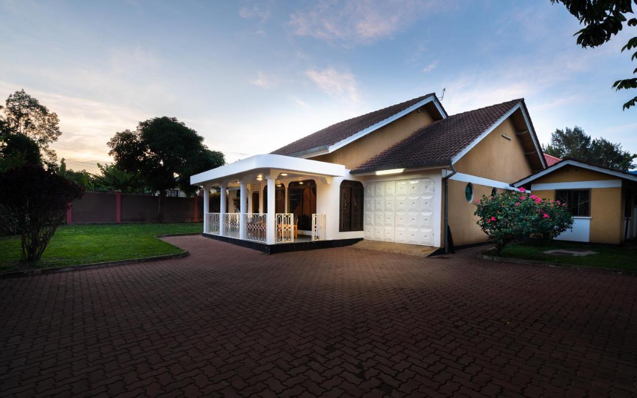 Dreamer'S Accommodation Arusha Buitenkant foto